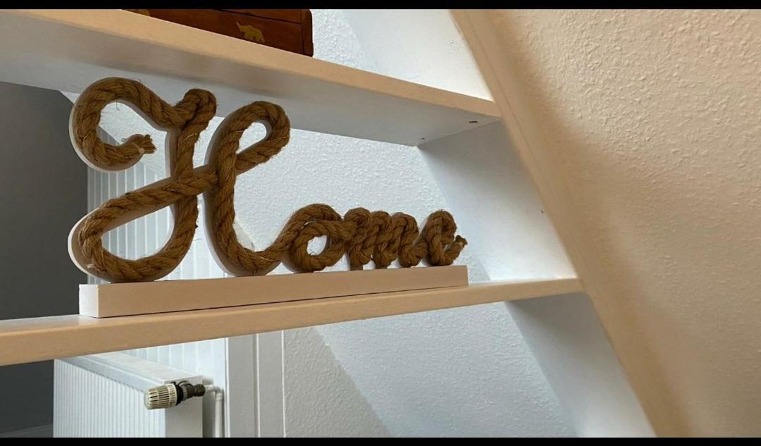 *To Hus* Wohnung Am Rande Von Jever Eksteriør bilde